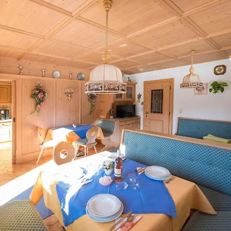 Haus Dorferstuck * Альпбах